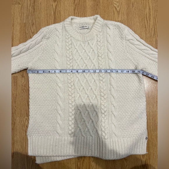 Abercrombie & Fitch Cream Cable-Knit Fishermans Crewneck Sweater Large - Picture 9 of 13